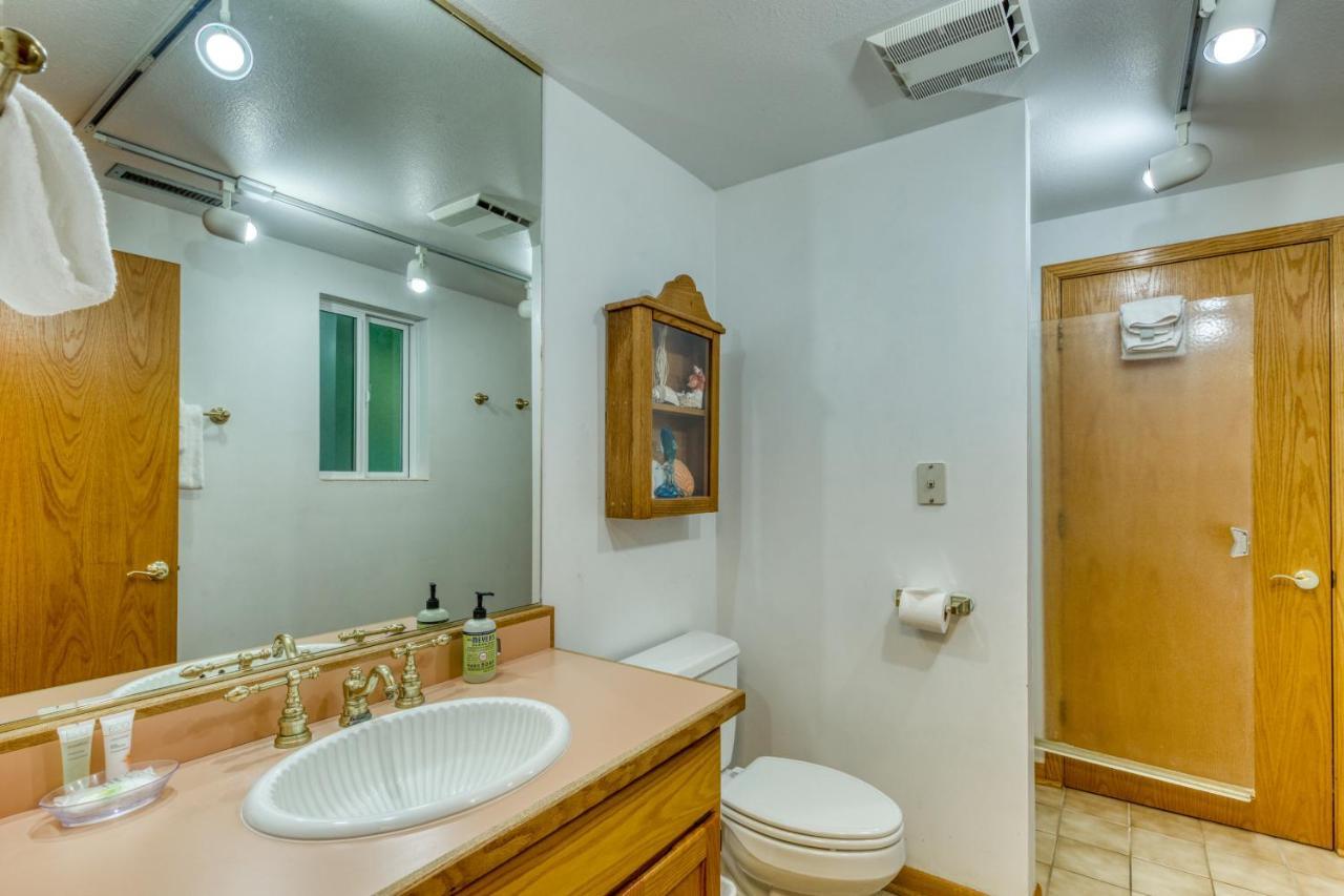 Forest Ridge Retreat Coos Bay Bagian luar foto